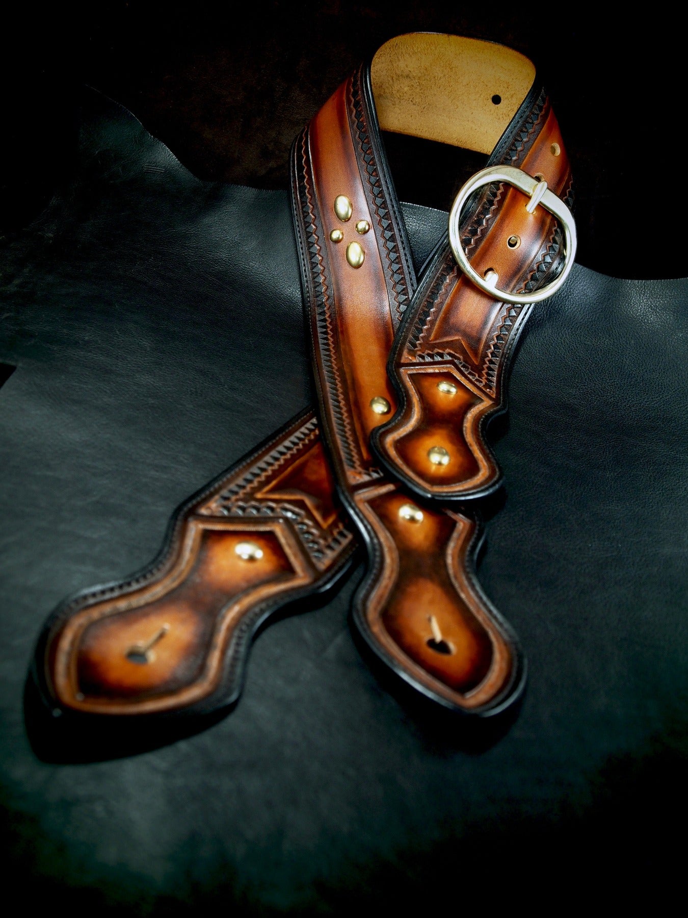 3" wide sunburst Veg-tan leather Vintage style guitar strap!