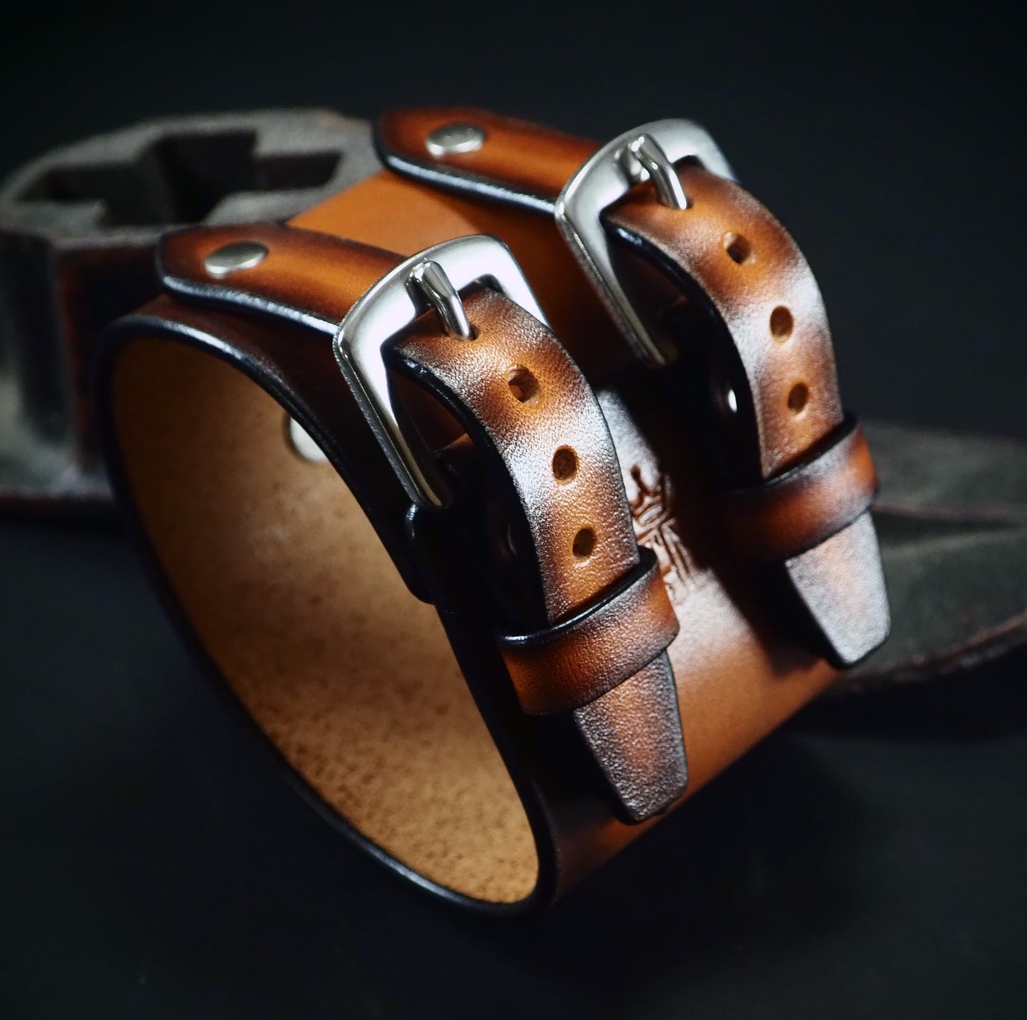 2.25" sunburst double buckle cuff