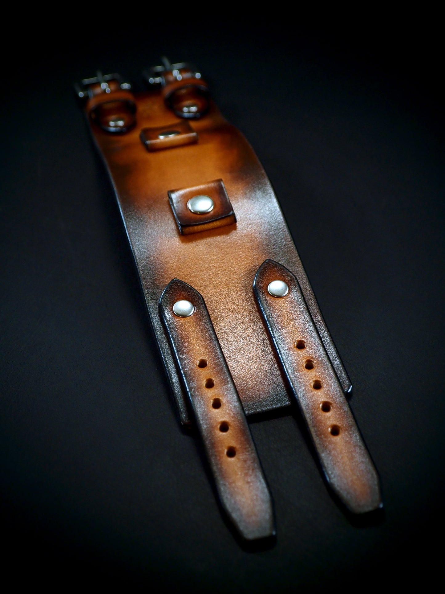2.25" sunburst double buckle cuff