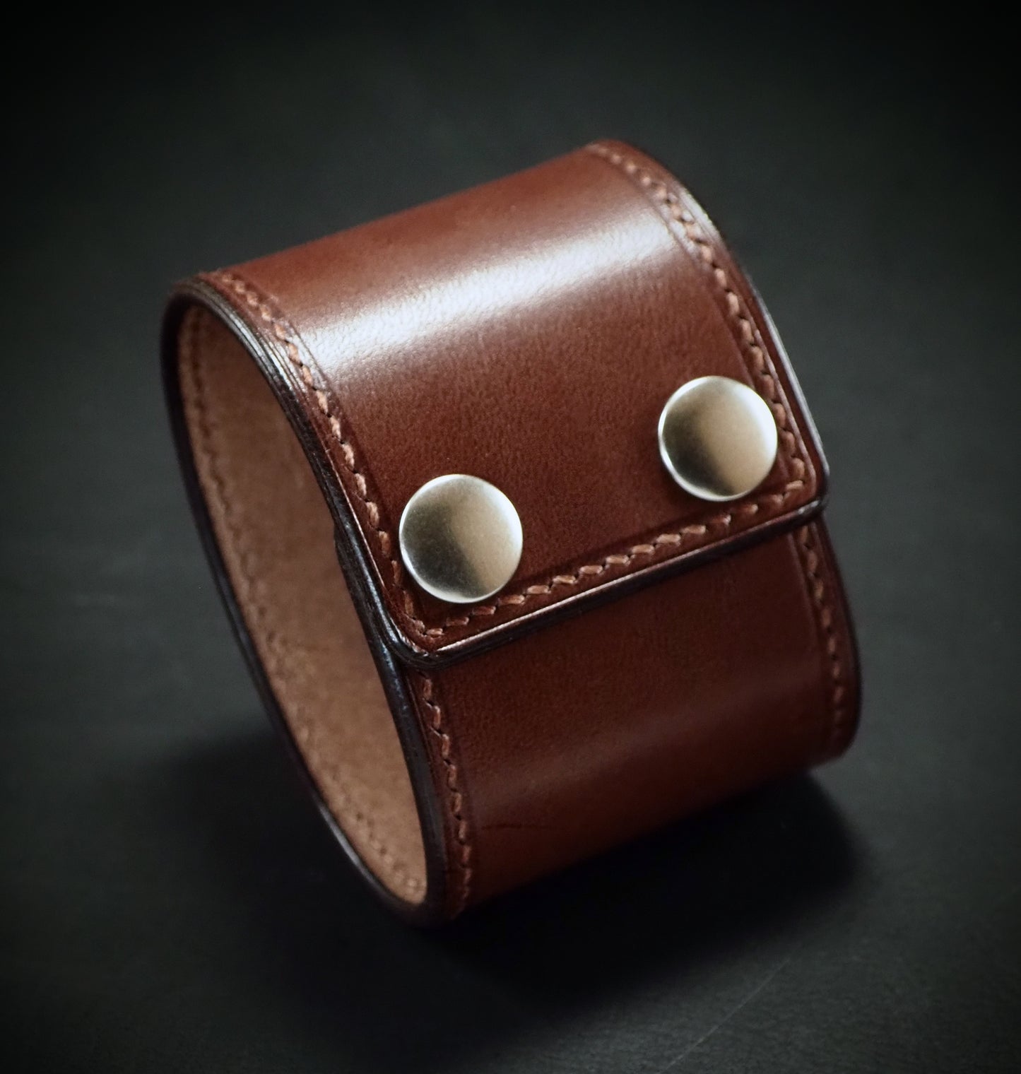 2" brown handstitched snap cuff. Made In NEW YORK, USA Premium Italian Veg-tan leather