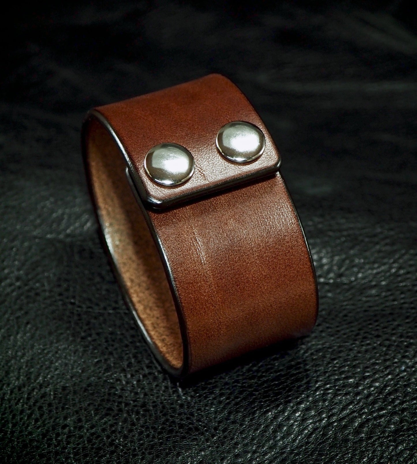 1.5" Basic Brown snap cuff. Made In NEW YORK, USA Premium Italian Veg-tan leather