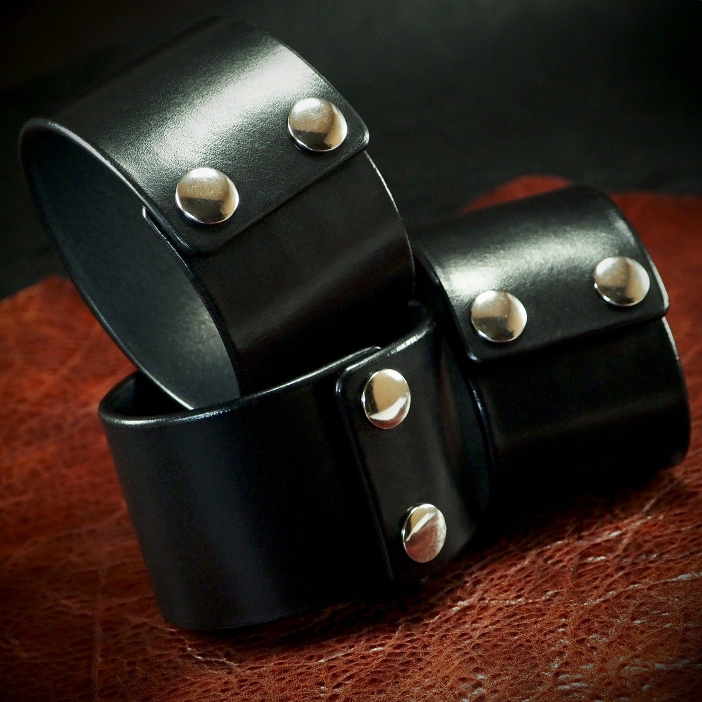 2" Basic Black snap cuff. Made In NEW YORK, USA Premium Italian Veg-tan leather