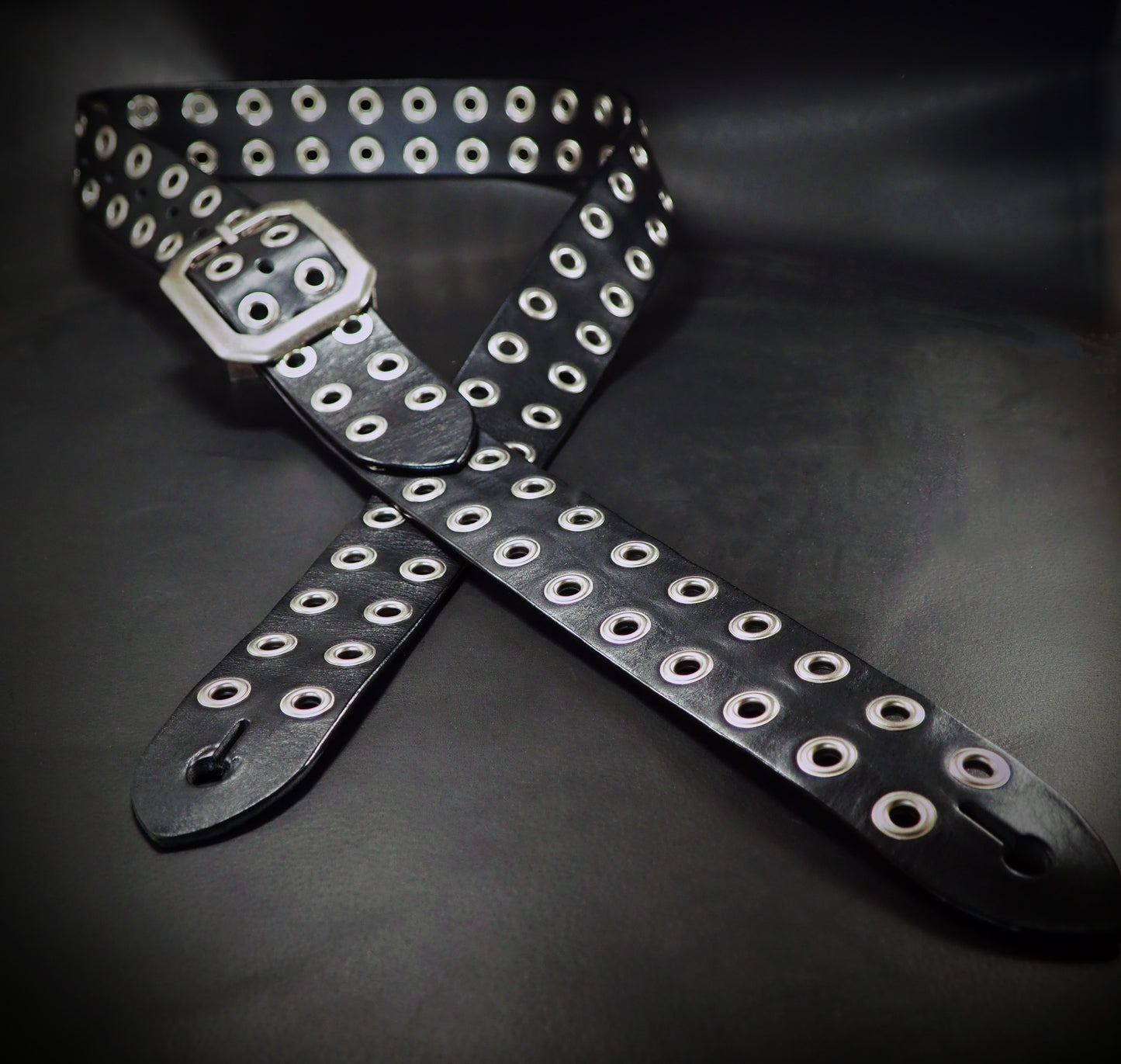 Black bridle leather Grommet guitar strap