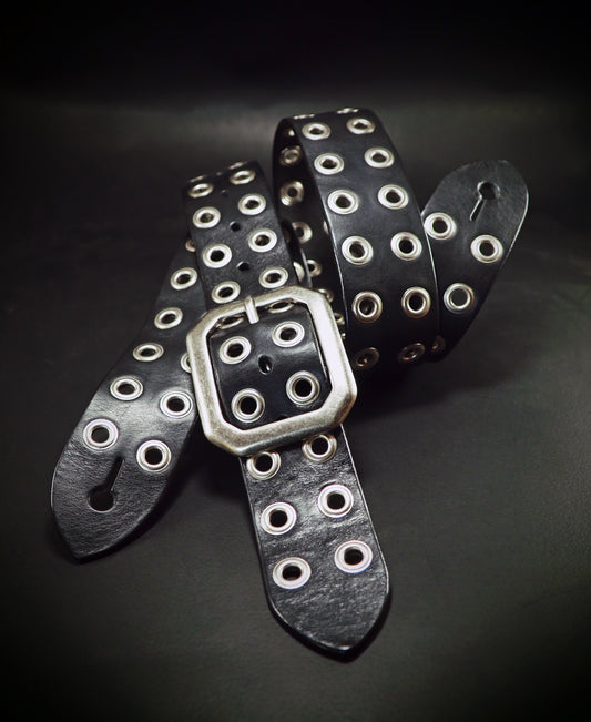 Black bridle leather Grommet guitar strap